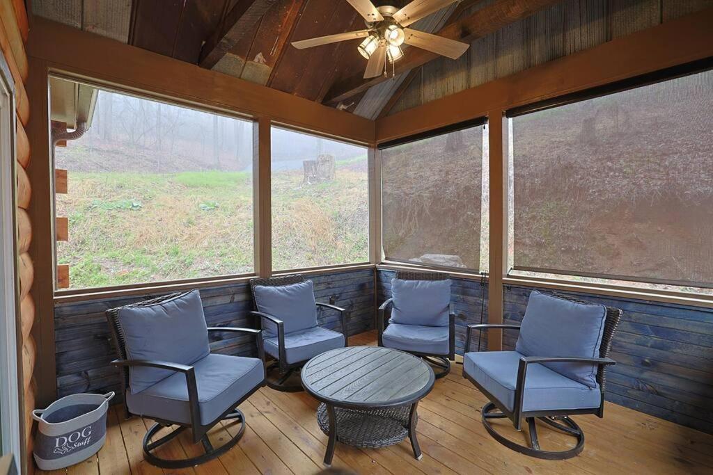 Rustic Modern Cabin With Hot Tub Near Rafting And Great Smokey Mountains Брайсон-Сити Экстерьер фото